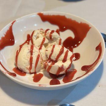 Chef's Table - Strawberry gelato - New American Near Me - Waynesville, North Carolina