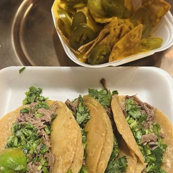 Mrs Victor Taco Truck - Nachos and Tacos de Desehbrada - Tacos Near Me - Eagle Pass, Texas Mrs Victor Taco Truck - Nachos and Tacos de Desehbrada - Tacos Near Me - Eagle Pass, Texas