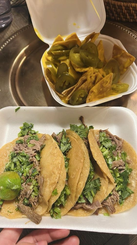 Mrs Victor Taco Truck
