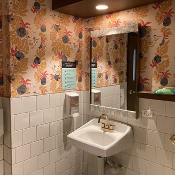Goddess and the Baker, 181 W Madison - The bathroom is clean and well maintained - Breakfast & Brunch Near Me - Chicago, Illinois Goddess and the Baker, 181 W Madison - The bathroom is clean and well maintained - Breakfast & Brunch Near Me - Chicago, Illinois
