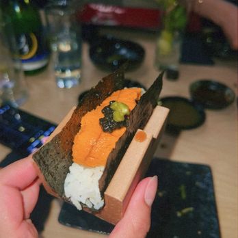 Sama Handroll - Uni handroll + caviar - Japanese Near Me - Los Angeles, California Sama Handroll - Uni handroll + caviar - Japanese Near Me - Los Angeles, California