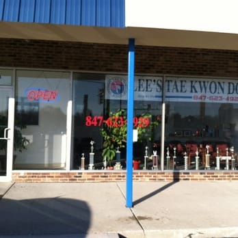 Lee's Tae Kwon Do - Entrance - Taekwondo Near Me - Gurnee, Illinois