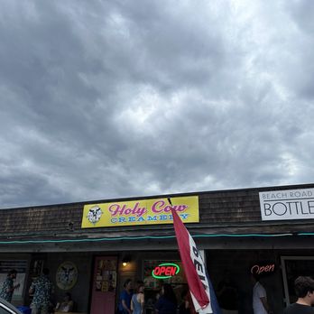 Holy Cow Creamery - Ice Cream & Frozen Yogurt Near Me - Kill Devil Hills, North Carolina Holy Cow Creamery - Ice Cream & Frozen Yogurt Near Me - Kill Devil Hills, North Carolina
