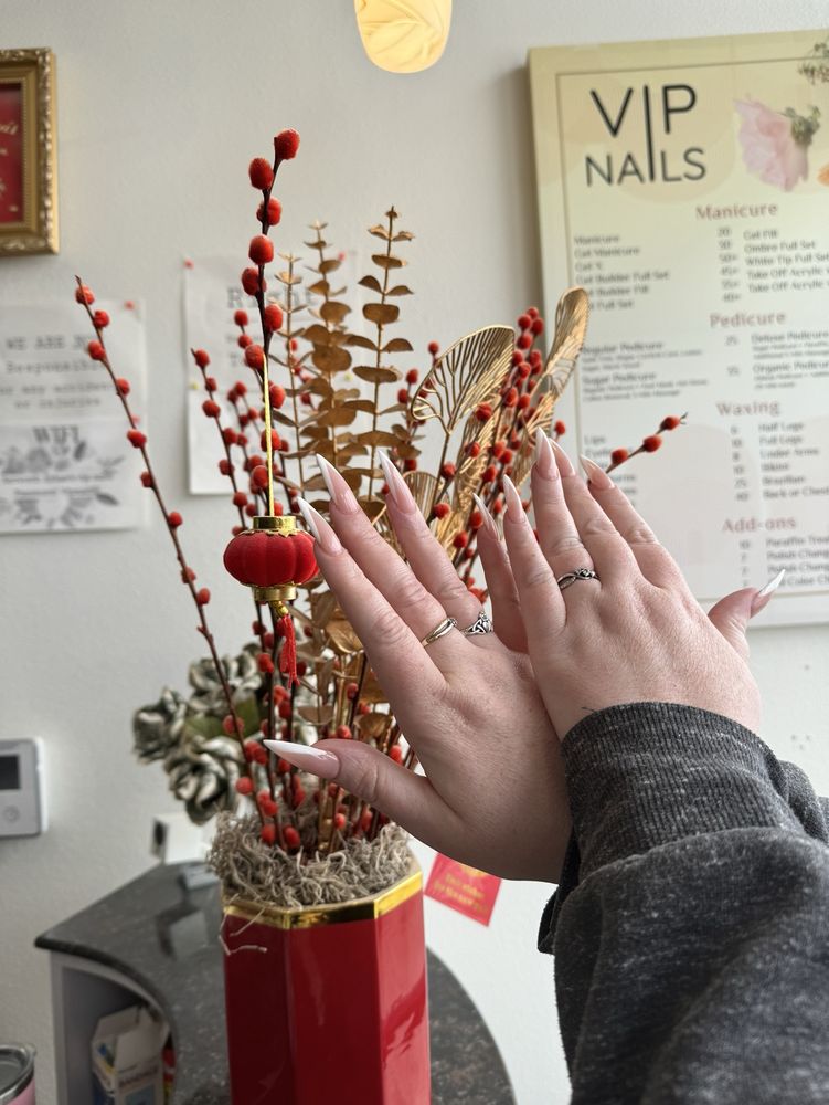 Ethan’s Vip Nails & Spa