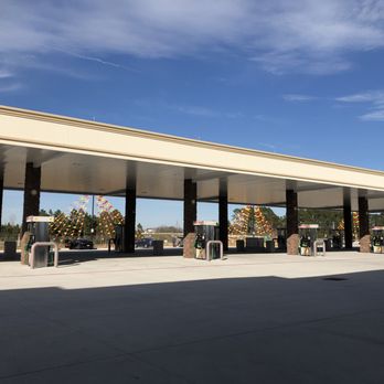 Buc-ee's - Big bays for trucks and rev vehicles - Gas Stations Near Me - Robertsdale, Alabama