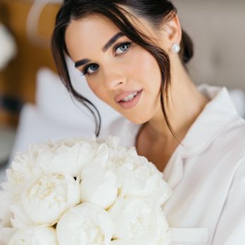 Krasa Spa Club - Bridal make up - Hair Stylists Near Me - Itasca, Illinois