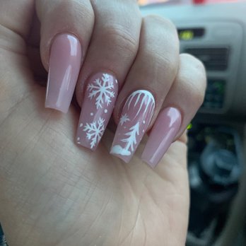IQ Nails Salon - Nail Salons Near Me - Brookfield, Wisconsin