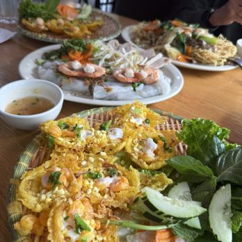 Saigon 512 - Banh Khot, Banh Cuon, Mi Xao Don - Vietnamese Near Me - Round Rock, Texas Saigon 512 - Banh Khot, Banh Cuon, Mi Xao Don - Vietnamese Near Me - Round Rock, Texas