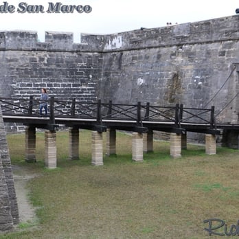 Castillo de San Marcos - This was once a moat loaded with alligators. - Landmarks & Historical Buildings Near Me - Saint Augustine, Florida Castillo de San Marcos - This was once a moat loaded with alligators. - Landmarks & Historical Buildings Near Me - Saint Augustine, Florida