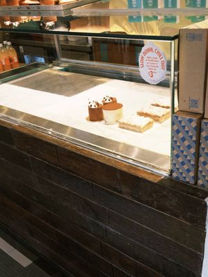 Tiong Bahru Bakery by null