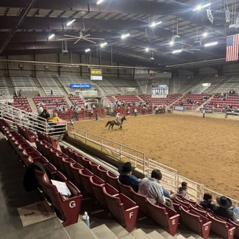 Holiday Inn Express & Suites Ogden - Golden Spike indoor arena - Hotels Near Me - Ogden, Utah Holiday Inn Express & Suites Ogden - Golden Spike indoor arena - Hotels Near Me - Ogden, Utah