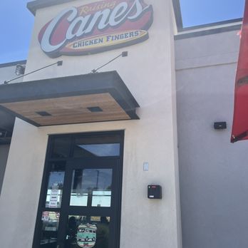 Raising Cane's Chicken Fingers - Entrance - Fast Food Near Me - Barstow, California