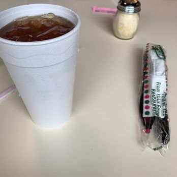 New York Pizza and Pints - My customized Arnold Palmer tea with lemonade and my packet of sealed plastic flatware. - Pizza Near Me - Addison, Texas New York Pizza and Pints - My customized Arnold Palmer tea with lemonade and my packet of sealed plastic flatware. - Pizza Near Me - Addison, Texas