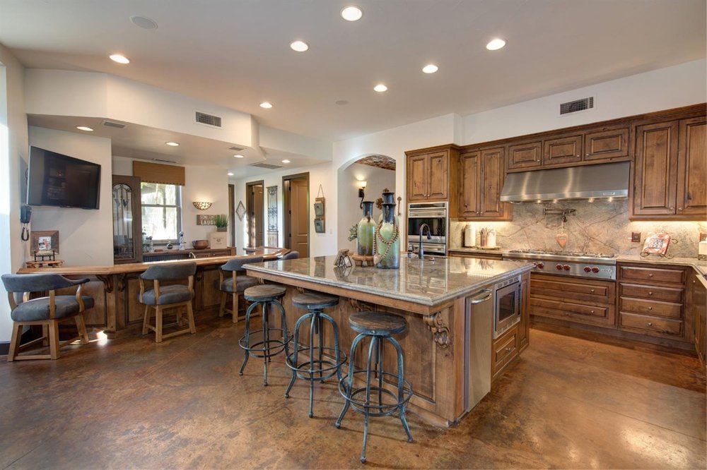 Slide of Eagle Fire & Water Restoration