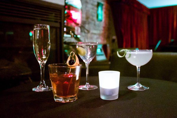 Old Chicago Inn featuring Room 13 by null