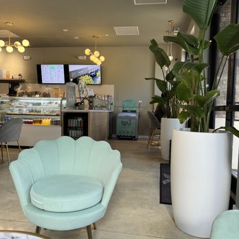 Un Attimo Coffee - Coffee & Tea Near Me - Plantation, Florida Un Attimo Coffee - Coffee & Tea Near Me - Plantation, Florida
