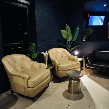 Barrel & Co - Cocktail Bars Near Me - Jamestown, North Carolina