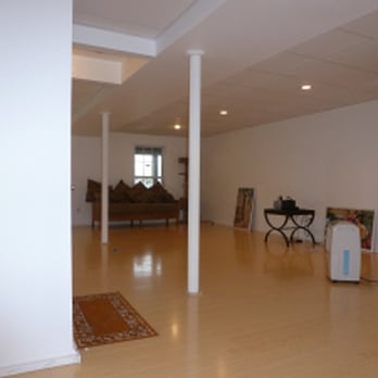 JW's Handyman and Remodeling - a living room with a hard floor and hard wood floors - General Contractors Near Me - Harrisburg, Pennsylvania JW's Handyman and Remodeling - a living room with a hard floor and hard wood floors - General Contractors Near Me - Harrisburg, Pennsylvania