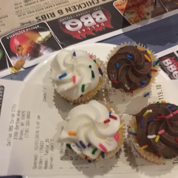 Dallas BBQ - Complementary cupcakes with the check - Barbeque Near Me - Bronx, New York Dallas BBQ - Complementary cupcakes with the check - Barbeque Near Me - Bronx, New York