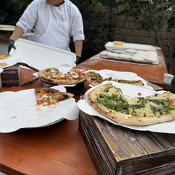 Pizza 900 Mobile Catering - Everything fresh, made right in front of you!