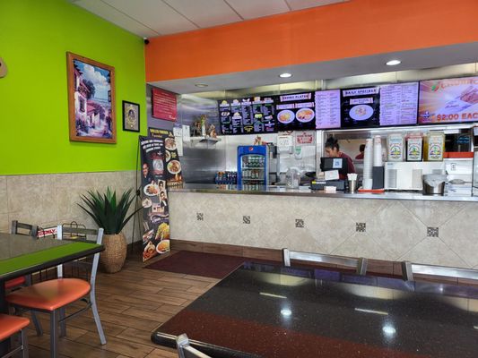 Roberto's Taco Shop Harmon Square by null