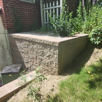 Maple Leaf Paving and Masonry - Retaining wall - Masonry/Concrete Near Me