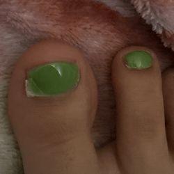 Amy Nails & Spa - Horrible pedicure does not last long.. Gel polish and it's already peeled (went 4 days ago)