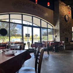 Aviva Brick Oven - Dinning room