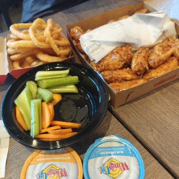 WingsUp! - Chicken Wings Near Me - Mississauga, Ontario WingsUp! - Chicken Wings Near Me - Mississauga, Ontario