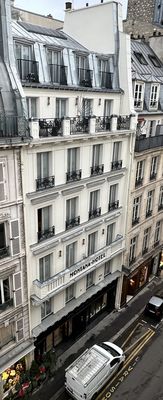 Hôtel Louvre Montana by null