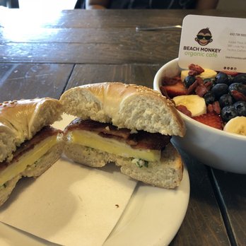 Beach Monkey Organic Cafe - Juice Bars & Smoothies Near Me - Pacifica, California