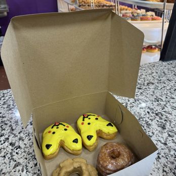 Donut Fantasy - Donuts Near Me - Clovis, California Donut Fantasy - Donuts Near Me - Clovis, California