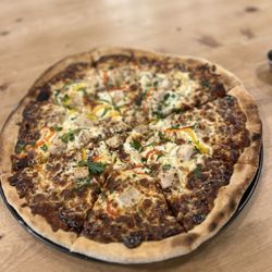 Field House Brewing - Bbq chicken pizza