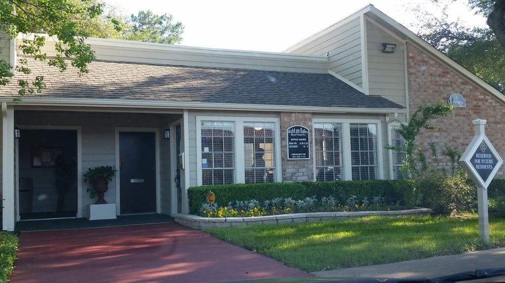 ASHTON OAKS APARTMENTS Apartments 1136 Radio Ln Ofc, Rosenberg, TX