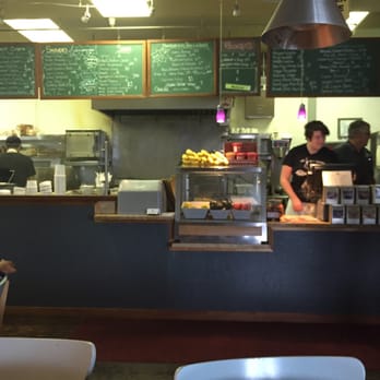 Sweet Pea's Cafe & Catering - Clean, hip, old-fashioned all at once. The line is to the right, don't miss it - Creperies Near Me - Capitola, California