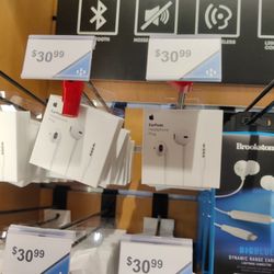 Hudson News - Earbuds