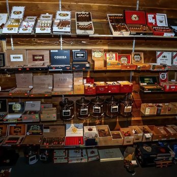 Ipuff Vape and Smoke Shop - Tobacco Shops Near Me - Murrieta, California