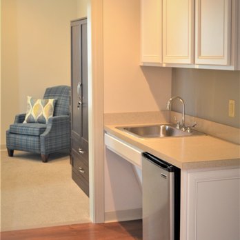 Emerald Trace on Turkeyfoot - Private Rehabilitation suites with personal refrigerators. - Skilled Nursing Near Me - Elsmere, Kentucky Emerald Trace on Turkeyfoot - Private Rehabilitation suites with personal refrigerators. - Skilled Nursing Near Me - Elsmere, Kentucky