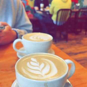 Cafe Astoria - Vanilla Latte - Coffee & Tea Near Me - Saint Paul, Minnesota