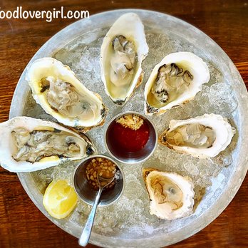 Beach Road - Seafood Near Me - Vineyard Haven, Massachusetts
