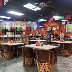 Mi Mexico - Decatur - Floor and bar
