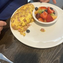 Fork & Spoon Cafe - Ham n cheese omelette with fruit instead of potatoes