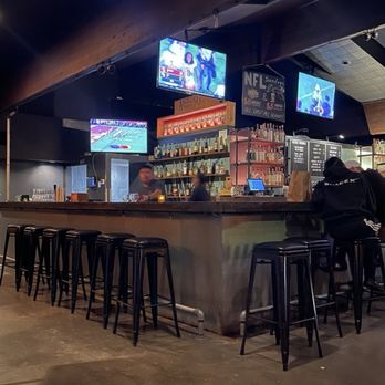 Cinco - Bar - Mexican Near Me - Los Angeles, California