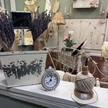 Vintage Garden - Real lavender bouquet and such great prices on everything, wow!! Great bargains! - Antiques Near Me - Arcadia, Florida Vintage Garden - Real lavender bouquet and such great prices on everything, wow!! Great bargains! - Antiques Near Me - Arcadia, Florida
