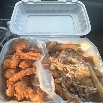 Cluck and Gills - Fast Food Near Me - Philadelphia, Pennsylvania Cluck and Gills - Fast Food Near Me - Philadelphia, Pennsylvania