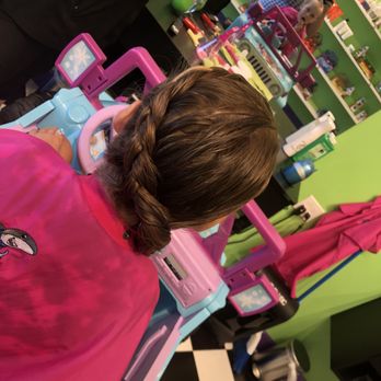 Sharkey's Cuts for Kids - Hair Salons Near Me - Cedar Park, Texas Sharkey's Cuts for Kids - Hair Salons Near Me - Cedar Park, Texas