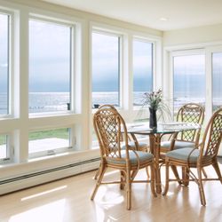Gale Bettinger - Staging That Sells by Gale - Crisp decluttered homes sell!