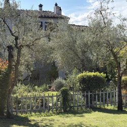 Villa Bordoni - The Villa and beautiful landscape.