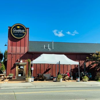 Gratitude Brewing - Great outdoor seating with both covered and sunny tables - Breweries Near Me - Eugene, Oregon
