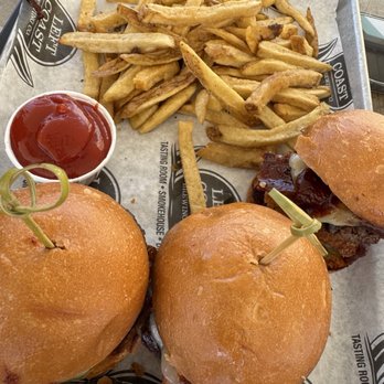 Left Coast Brewing - Slider Combo - Distilleries Near Me - Ontario, California Left Coast Brewing - Slider Combo - Distilleries Near Me - Ontario, California